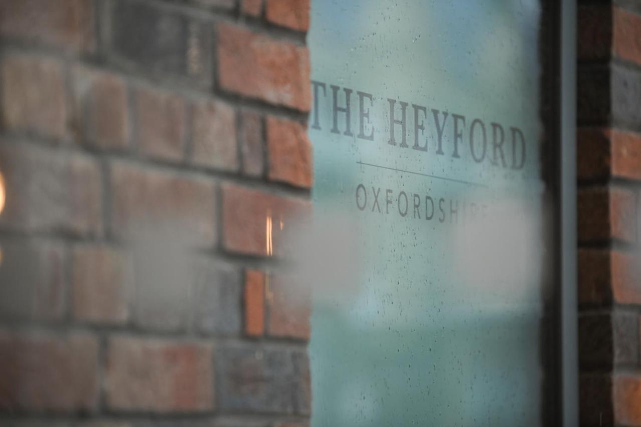 The Heyford Hotel Upper Heyford  Екстериор снимка